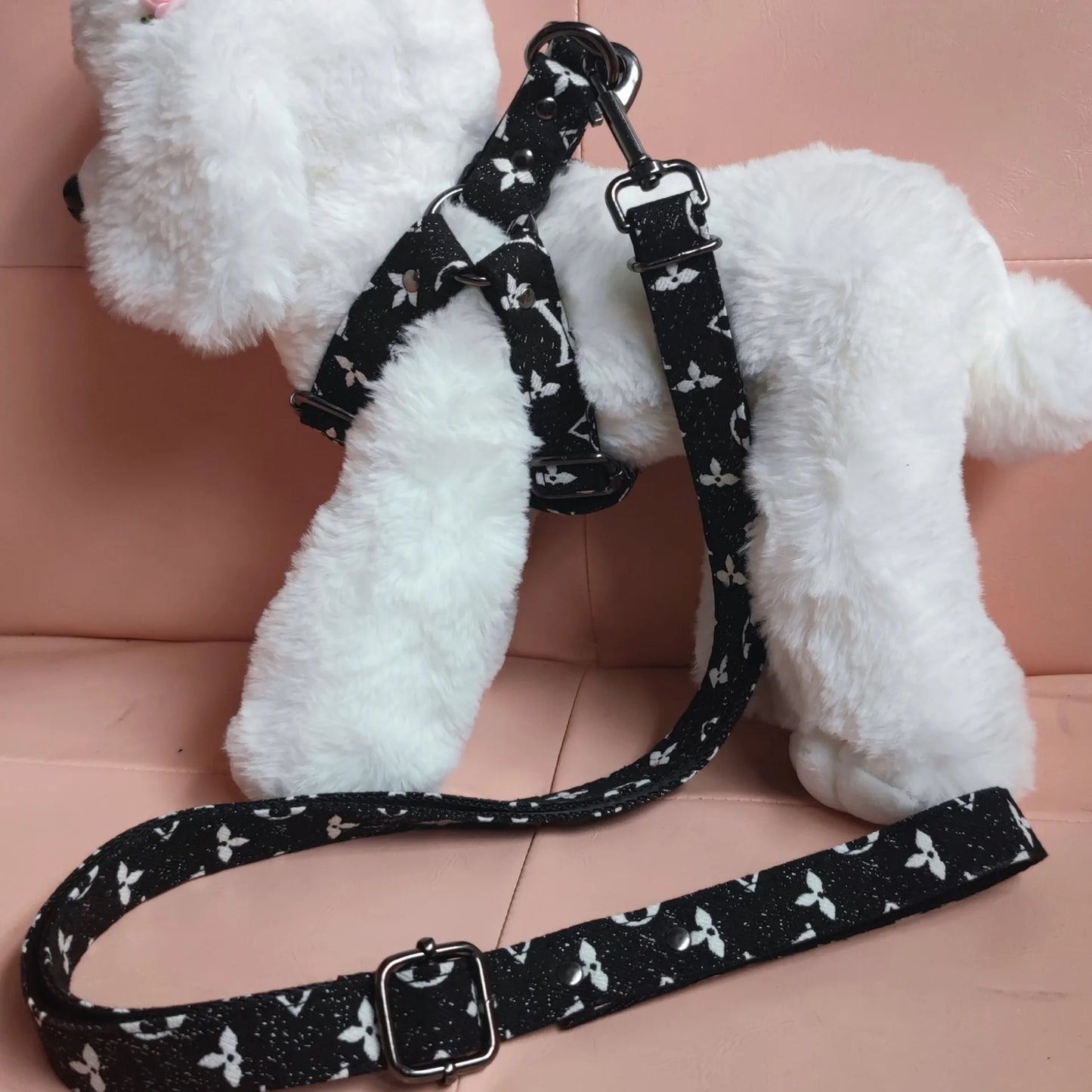 LV Leash And Harness Set